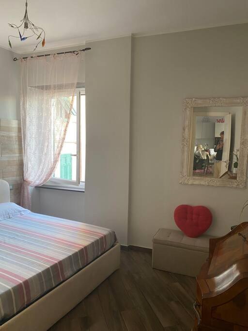 Unposto Dove La Luna Si Mostra Nuda Apartment Genoa Bagian luar foto